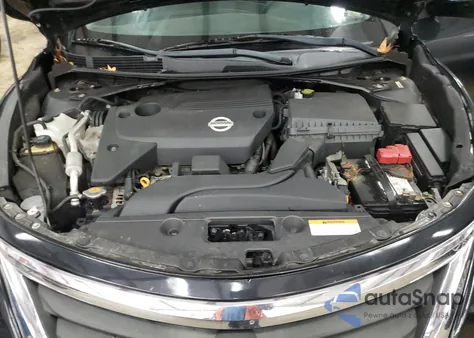 2015 Nissan Altima 2.5 z USA, uszkodzony, nr VIN 1N4AL3AP3FN380509